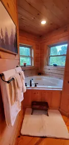 3 niveauer, fantastisk udsigt, Jaccuzi, WIFI, 2 ACRES, Mountain Top, 15 min-Lake James - Image 2