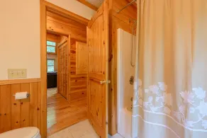 Private Creekside Cabin with Hot Tub - Image 5