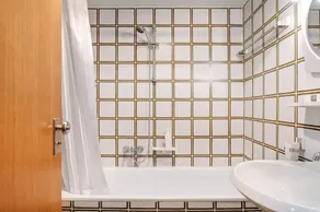 Apartment \"Nives\" with Mountain View, Indoor Pool and Wi-Fi - Image 4