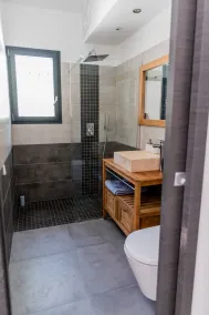 Studio sulla spiaggia confortevole, con piscina a sfioro 12 x 6 m - Image 4