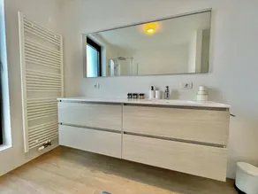 Sparkling City Suite Near Diamonds - Image 3