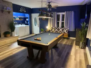 Autumn Escape Springfield House: Sleeps 8, 3BR 2BA · Hot Tub Fire Pit Grill Pool - Image 3