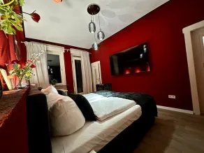 Elements Red / Newly renovated room - Image 2