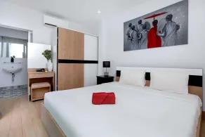 Tropical Living in Modern Villa Lancelot - Image 5