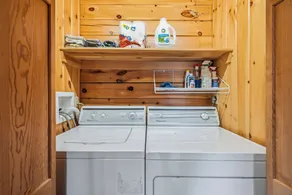 🐾33 Loop Rd Log Cabin w/ Shared Rangeley Lake Access, Snowmobile/ATV Access, 15 min to Saddleback - Image 2