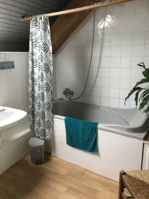 Maison de charme, jardin clos plein sud, à l’abri du vent ! - Image 3