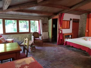 Uzes 600m from downtown, small house, wooded grounds with swimming pool, very quiet - Image 5