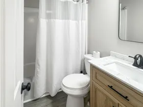 Comfort Suite ,Hotel Room - 2 Pools, Near Beach/Boardwalk, No Pets Allowed - Image 4