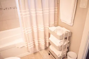 located in the downtown Lake Charles!!! 5 min drive to the civic center - Image 4