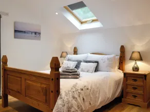 2 bedroom accommodation in Bontnewydd, near Dolgellau - Image 4