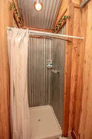 Lazy Equirrel Cabin - Image 5