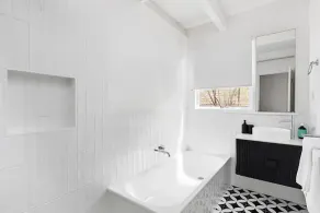 Rye Beach Abode - STAY 3 PAY 2 SPECIAL OFFER! Expires 1st September 2025 - Image 3