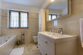 NEW!! Spacious and luxurious apartment with private 50m2 pool! - Image 3