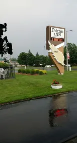 Falcon Inn - Image 5