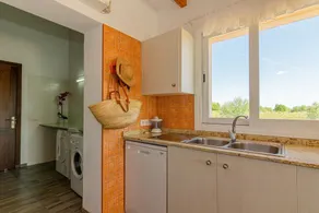 Holiday Home 'Vanessa' with Mountain View, Private Pool and Air Conditioning - Image 2