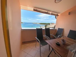 Olive House - Image 4
