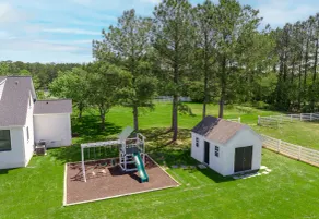 RANCH AT ROYAL OAK- Exclusive waterfront pool pier - Image 2