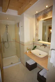 Casa Antiche Mura, zentrale, ruhige und renovierte Wohnung am Gardasee   - Image 2