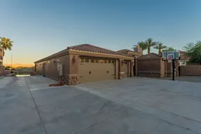 Luxurious Riverfront Home W/ Private Beach & Waterfront Bar/HEATED POOL - Image 4