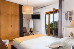 Zen Serenity Retreat with Great Outdoors, Pool & Parking - Image 4