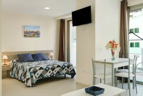  Apartment Albamar 1A with Mountain View, Wi-Fi, A/C, Balcony & Terrace - Image 5