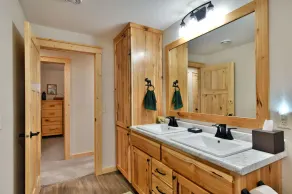 Beautiful new cabin available to rent! - Image 4
