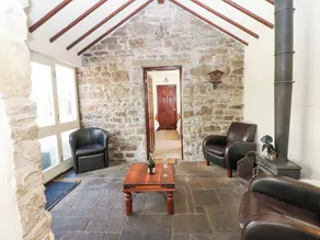 Pencroft Cottage - Image 2
