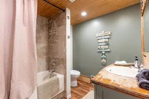 Relax at Aspen Creek- Private Hot Tub - Image 5