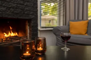 Come and enjoy the beautiful detached bungalows, fully equipped with a spacious kitchen and cozy fireplace - Image 2