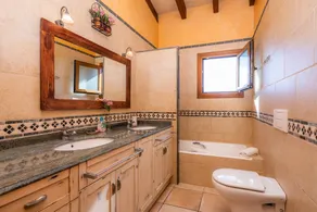 Maison de vacances rustique \"Los Tres Soles\" avec piscine, terrasses et Wi-Fi - Image 5