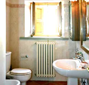 Voll ausgestattete Villa mit Whirlpool, Grill und Terrasse | Bergblick - Image 3