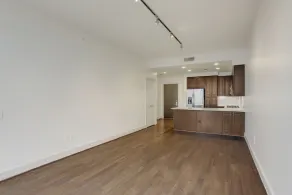 5 Star Luxury King Suite Apartment With Downtown View - Image 4