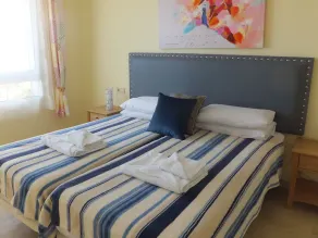 Appartement climatisé avec vue imprenable sur la mer et grande terrasse au rez-de-chaussée - Image 5