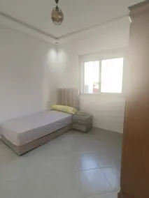 Apartamento arrumado e calmo, equipado com Wi-Fi perto do aeroporto e do oceano - Image 3