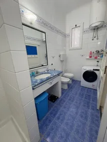 Neu renovierte Wohnung nur wenige Schritte vom Meer entfernt - Image 4