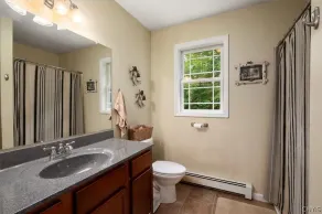 ADK Hideaway - Spacious, modern home nearby to all amenities - Image 3