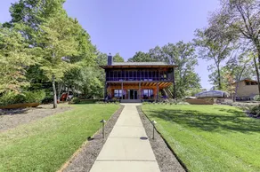 Journeys End - Incredible Views!! Lakefront cabin retreat with Flat Lot - Image 3