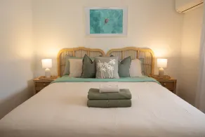 *Tallows Oasis -2-bed, 1min to beach, dogs welcome - Image 5