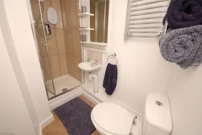 Bramble Cottage -  a cottage that sleeps 4 guests  in 2 bedrooms - Image 3