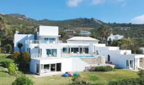 Spectacular Villa in privilege location, total privacy. FREE WIFI - Image 5