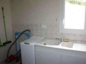 Moderno gîte con terraza y barbecue cerca del centro y termas - Image 2