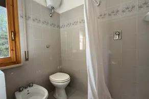 S077 - Sirolo, three-room apartment with garden in the center - Image 3