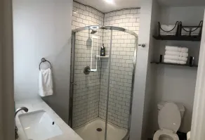 Komplett renoviertes 1 Schlafzimmer Gästehaus, nahe TTU und Krankenhäuser - Image 3