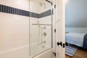 Elevate Your Cape Stay: Chatham Luxury with Pool & Beach RPAM026 - Image 5