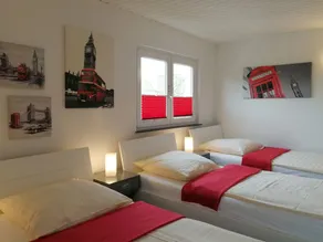 Guesthouse Koblenz – Top Floor for up to 10 People with Garden Access and Barbecue - Image 4