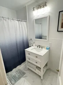 Lovely 3-Bedroom in Historic Downtown Ipswich - Image 3