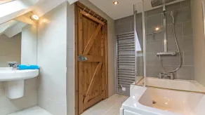 Stables Croyde 4 Bedrooms, Sleeps 8, Sea & Beach Views - Image 2