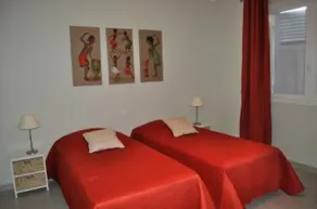 VILLA with swimming pool 1 to 14 pers near sea, 3 apartments - Image 3