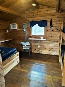 Cabine-lit 1, pas de salle de bain, accès au pavillon de douche - Image 3