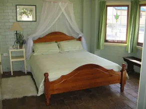 Narrawallee Creek Studio - Image 3